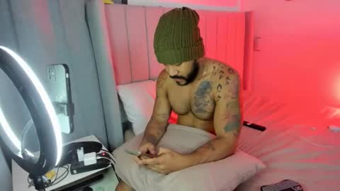 Lyon Dark online show from January 2026 12:48:02 AM