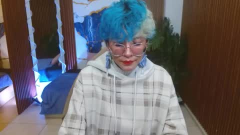 lyra_tay online show from March 2026 07:19:01 PM