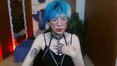 lyra_tay online show from March 2026 11:32:01 AM