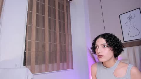 Lyravendrell online show from January 2026 12:20:02 PM