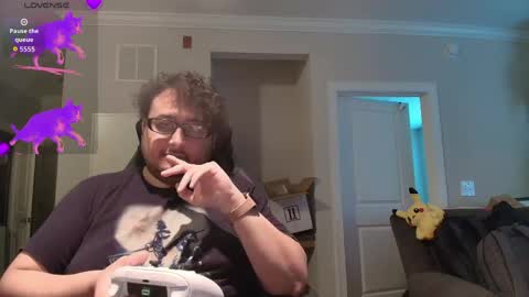 lyxx_2 online show from May 2026 12:00:02 PM