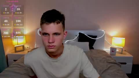 Snapshot of m0neyken_ chatting on June 2026 03:01:02 AM m0neyken_ online show from June 2026 03:01:02 AM
