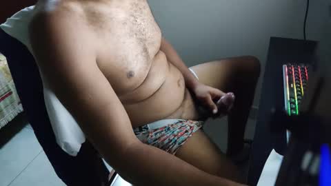 Snapshot of m0ren01995 chatting on April 2026 07:55:02 PM m0ren01995 online show from April 2026 07:55:02 PM