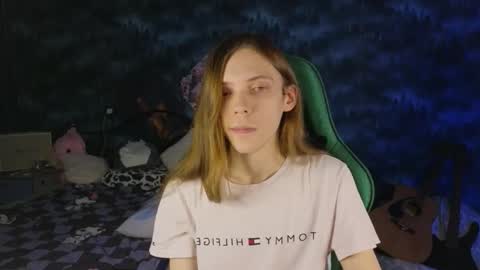 m1shq online show from October 2025 09:32:02 PM