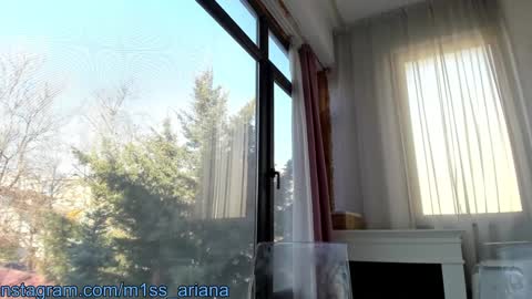 Snapshot of m1ss_ariana chatting on March 2025 08:13:01 AM Ariana online show from March 2025 08:13:01 AM