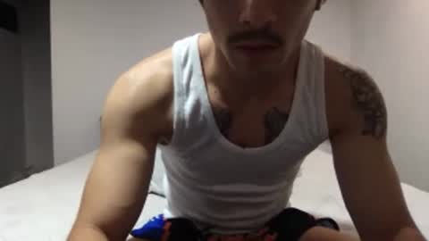 m3ll1 online show from February 2026 03:27:02 AM