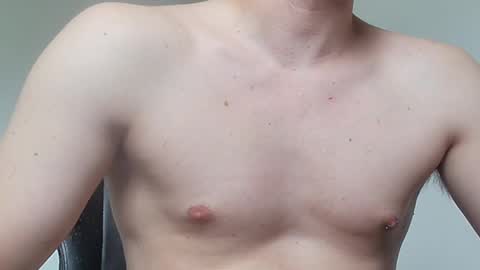 Snapshot of m3n1c chatting on June 2026 09:35:02 AM m3n1c online show from June 2026 09:35:02 AM