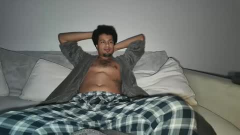 Snapshot of m_d_fl chatting on February 2026 05:12:01 AM MD online show from February 2026 05:12:01 AM