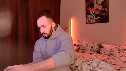 Snapshot of m_e_d_i_a_t_o_r chatting on October 2025 03:04:02 AM M E D I A T O R online show from October 2025 03:04:02 AM