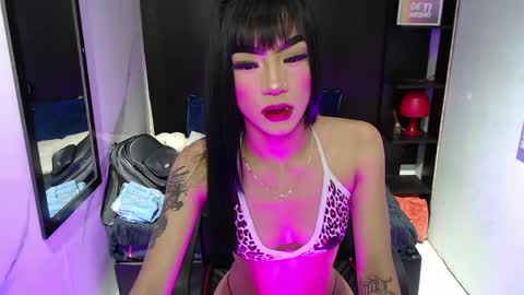 Snapshot of m_o_r_i_t_a chatting on April 2026 08:28:01 PM MORITA online show from April 2026 08:28:01 PM