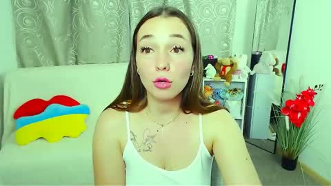Vikki online show from June 2026 02:33:01 PM
