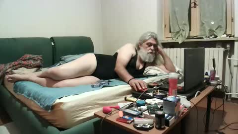 maax1970 online show from September 2025 11:39:02 PM