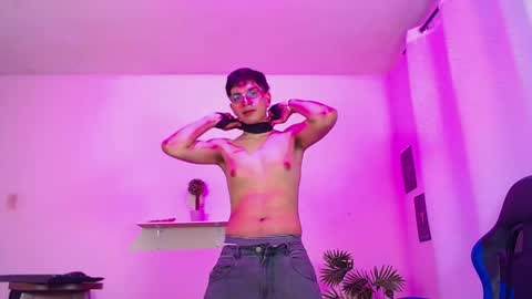 Max online show from April 2026 03:52:01 PM