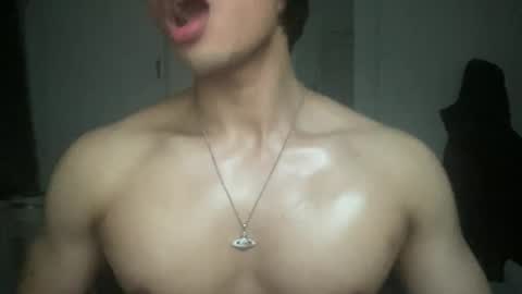 Maccain online show from February 2025 10:50:02 PM