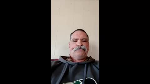 macdad1219 online show from April 2026 05:34:01 PM