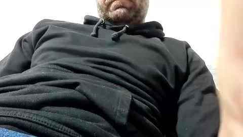 macelaruldeiduri online show from November 2025 09:37:01 AM