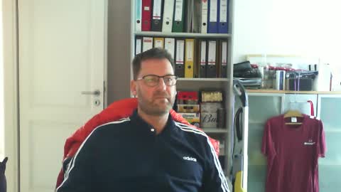 macfly67 online show from March 2025 02:00:01 PM