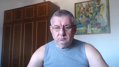 Snapshot of machomale3 chatting on September 2025 12:20:01 PM Macho online show from September 2025 12:20:01 PM