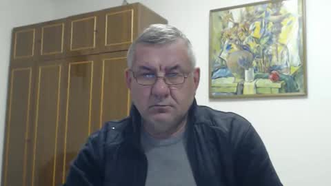 Snapshot of machomale3 chatting on December 2025 09:23:02 PM Macho online show from December 2025 09:23:02 PM