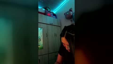 Snapshot of mackenzie_girls chatting on June 2026 03:48:02 AM Linda Cataleya - funny weed money online show from June 2026 03:48:02 AM