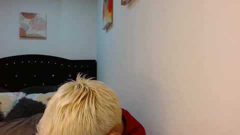 Noah Askew online show from February 2026 01:42:01 AM