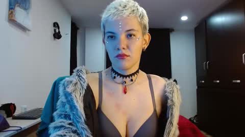 Noah Askew online show from March 2026 01:01:02 AM