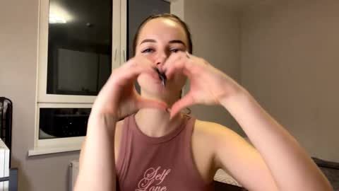 Snapshot of madalinereitsma chatting on January 2026 03:58:02 PM Alice online show from January 2026 03:58:02 PM