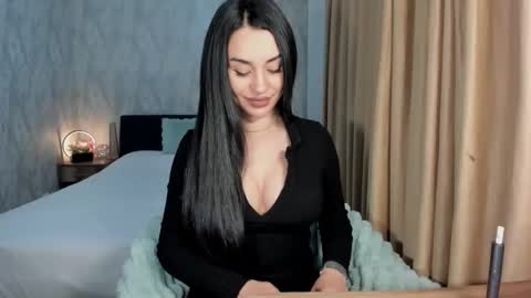 Snapshot of madam_jesse chatting on November 2025 07:54:01 PM Madam jesse online show from November 2025 07:54:01 PM