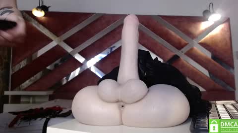 Snapshot of madame_ibby chatting on February 2026 12:56:01 PM madame ibby online show from February 2026 12:56:01 PM