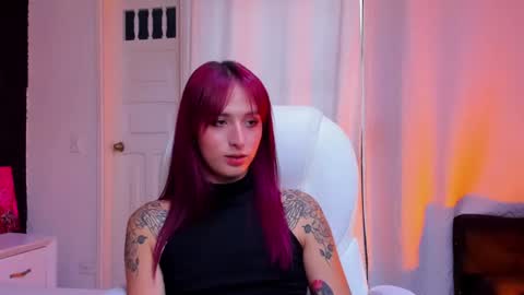 Snapshot of madame_lilith chatting on January 2025 02:23:02 PM madame lilith online show from January 2025 02:23:02 PM