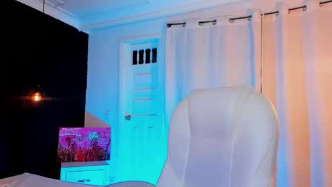 Snapshot of madame_lilith chatting on October 2025 11:31:01 AM madame lilith online show from October 2025 11:31:01 AM