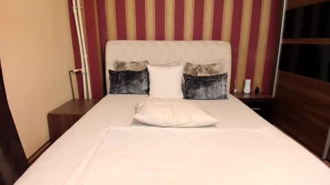 Snapshot of madamecrowford chatting on October 2025 01:23:02 PM Nora online show from October 2025 01:23:02 PM