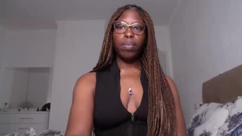 YourMadamIndigo online show from February 2025 07:10:02 PM