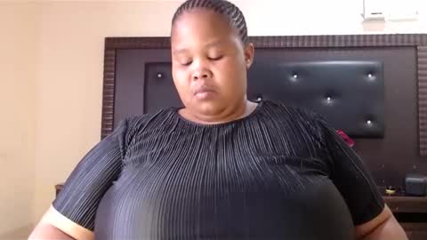 madamzee online show from February 2025 06:42:01 AM