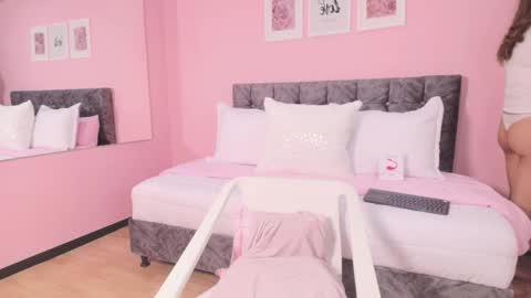 Maddie online show from October 2025 06:53:01 PM