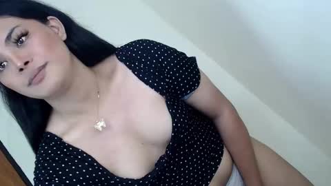 Im ZY DONT FORGET TO FOLLOW ME - online show from October 2025 04:22:01 AM