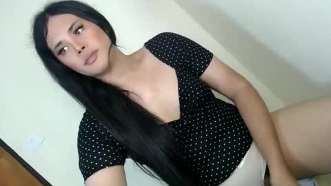 Im ZY DONT FORGET TO FOLLOW ME - online show from October 2025 04:59:01 AM
