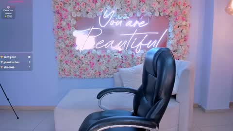 Maddison online show from February 2025 10:27:02 AM