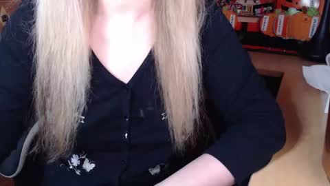 Snapshot of maddisonrae76 chatting on July 2026 06:37:02 PM MaddisonRae online show from July 2026 06:37:02 PM