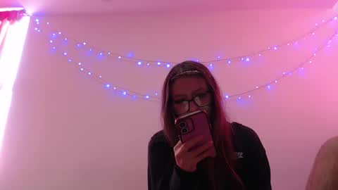 Maddy UwU online show from January 2026 07:04:02 PM