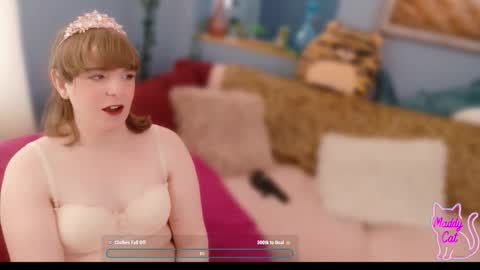 Maddy Cat online show from December 2025 05:40:02 PM