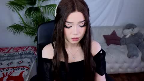 Snapshot of maddymystie chatting on June 2026 02:23:02 PM Maddy online show from June 2026 02:23:02 PM