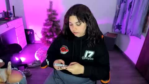 Snapshot of madelaine_taylor chatting on February 2026 01:23:01 AM madelaine_taylor online show from February 2026 01:23:01 AM