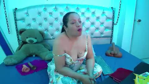 Snapshot of madeleine0_ chatting on December 2024 02:42:01 AM Madeleine online show from December 2024 02:42:01 AM