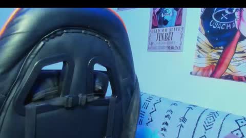 Snapshot of madeleine_love21 chatting on November 2025 04:12:01 AM Madeleine online show from November 2025 04:12:01 AM