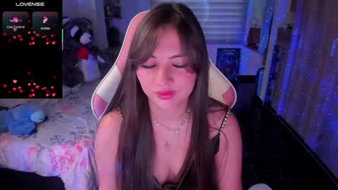 Snapshot of madeleine_shinobi chatting on November 2025 10:32:02 PM Emily Only Fans online show from November 2025 10:32:02 PM