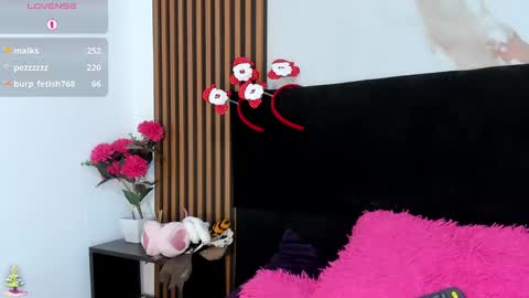 Madelin Clerk online show from December 2024 09:19:01 PM