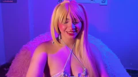 Snapshot of madelinebenet chatting on March 2025 12:15:01 AM Madeline online show from March 2025 12:15:01 AM