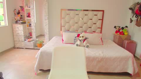 madelyn roses online show from November 2025 07:38:01 PM