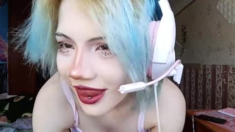 Snapshot of madgezari chatting on February 2026 06:55:02 AM Alice Kaneki online show from February 2026 06:55:02 AM